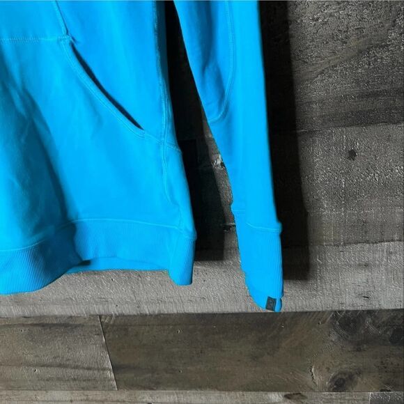 Lululemon Base Runner Hoodie 4 - Picture 3 of 5